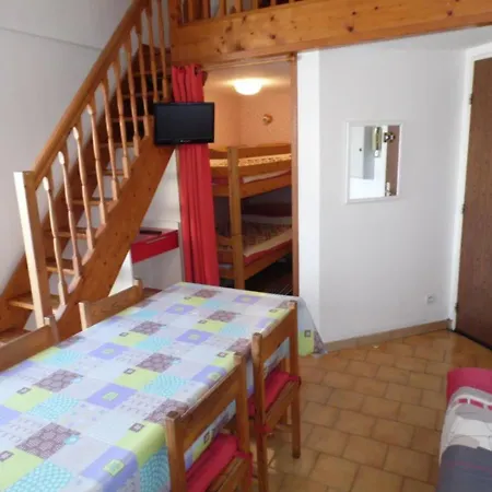 Mezzanine, 4-6 Couchages, Parking Prive, Proche - Fr-1-326-592 Apartment *