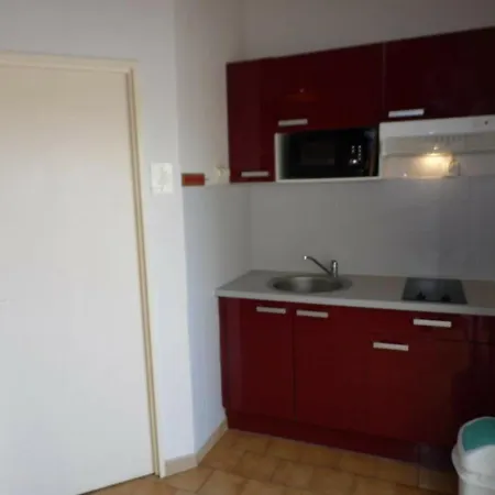 Apartment Mezzanine, 4-6 Couchages, Parking Prive, Proche - Fr-1-326-592